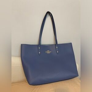 COACH TOTE CARRY ALL BAG